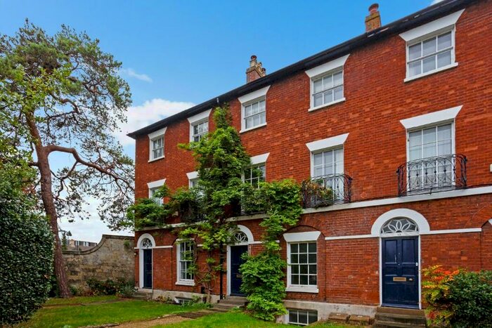 4 Bedroom Terraced House To Rent In Woodstock Road, Oxford, Oxfordshire, OX2