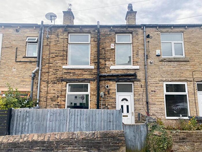 2 Bedroom Terraced House For Sale In Carr Street Brighouse, HD6