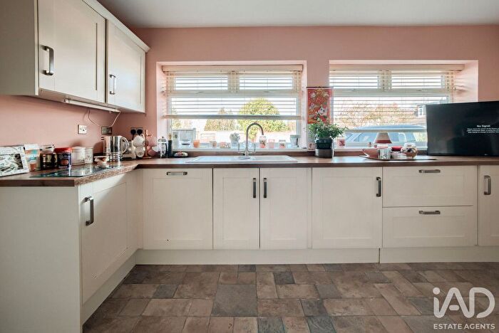 4 Bedroom Detached Bungalow For Sale In Campbells Green, Sheldon, B26