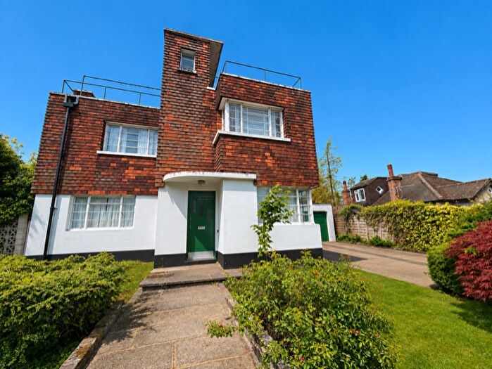 4 Bedroom House To Rent In Orchard Rise Shirley, CR0