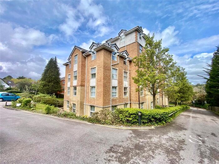 2 Bedroom Flat For Sale In Suffolk Road, Bournemouth, Dorset, BH2