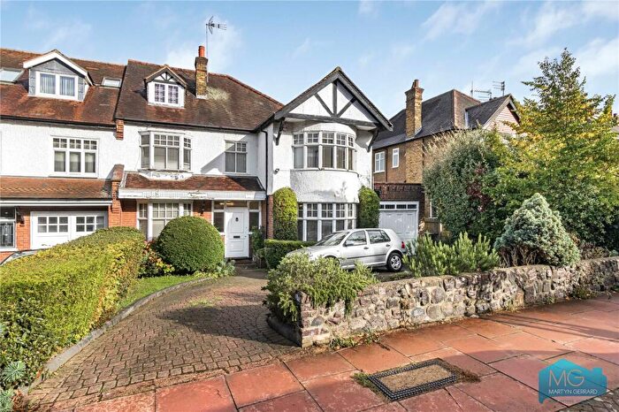 6 Bedroom House For Sale In Wood Vale, London, N10