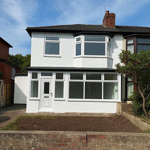 3 Bedroom Semi-detached House To Rent In Outwood Road, Radcliffe, M26