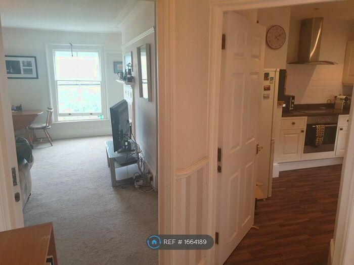 1 Bedroom Flat To Rent In Mount Ephraim, Tunbridge Wells, TN4