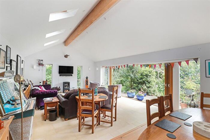 4 Bedroom Detached House For Sale In Mays Lane, Avening, Tetbury, GL8