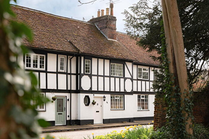 2 Bedroom Terraced House For Sale In Piccotts End, Hemel Hempstead, Hertfordshire, HP1