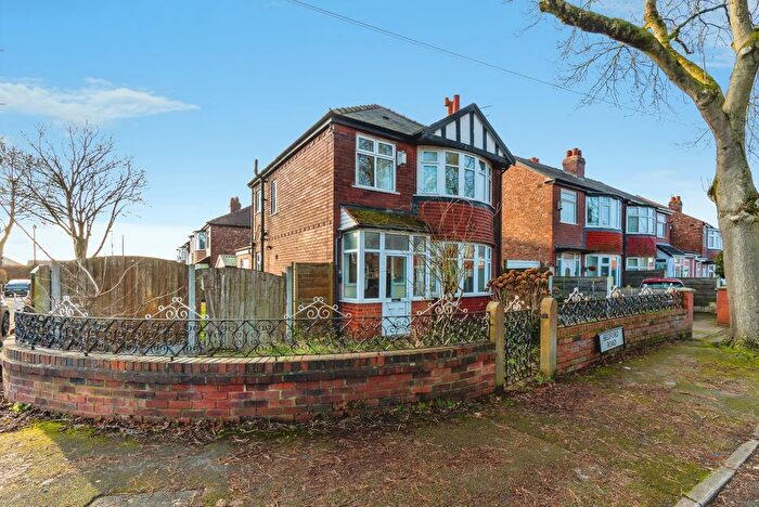 3 Bedroom Detached House For Sale In Bedford Road, Firswood, Manchester, M16