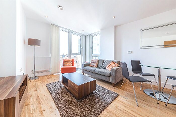 1 Bedroom Flat For Sale In The Crescent, Seager Place, London, SE8