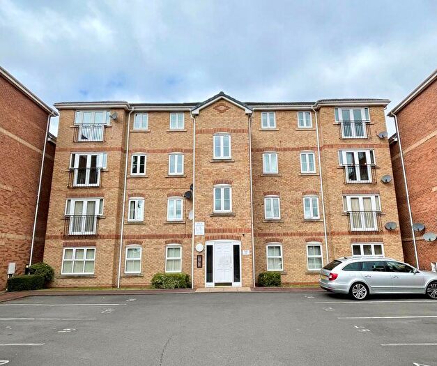 2 Bedroom Apartment For Sale In Harper Grove, Tipton, DY4