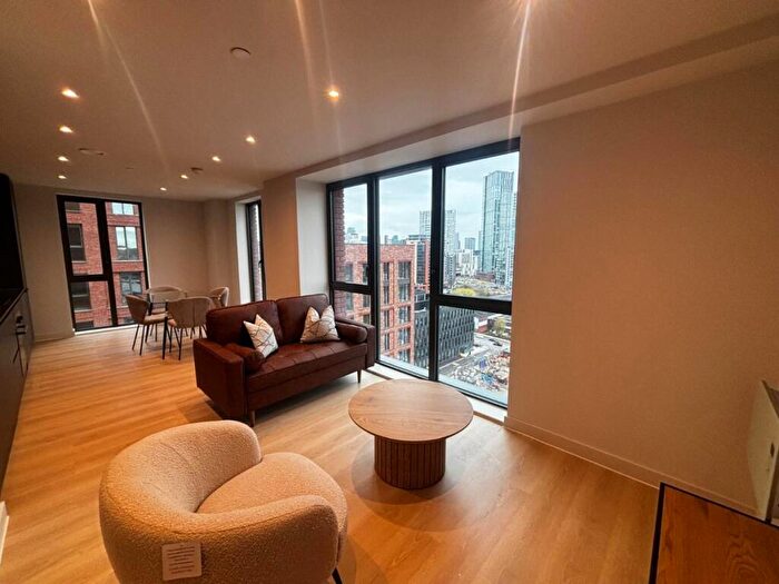 2 Bedroom Apartment To Rent In Waterhouse Gardens, Dutton Street, Manchester, M3