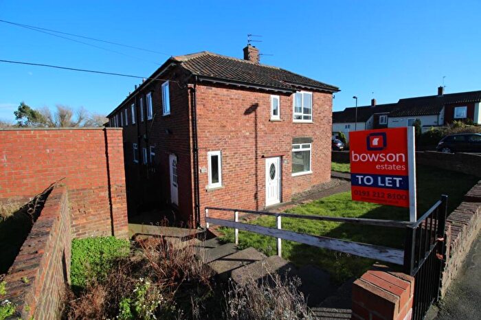 2 Bedroom Flat To Rent In Creighton Avenue, Kenton, Newcastle Upon Tyne., NE3