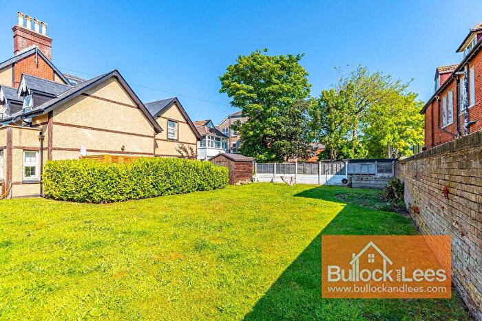 1 Bedroom Flat For Sale In Wharncliffe Road, Bournemouth, Close To Beach, BH5