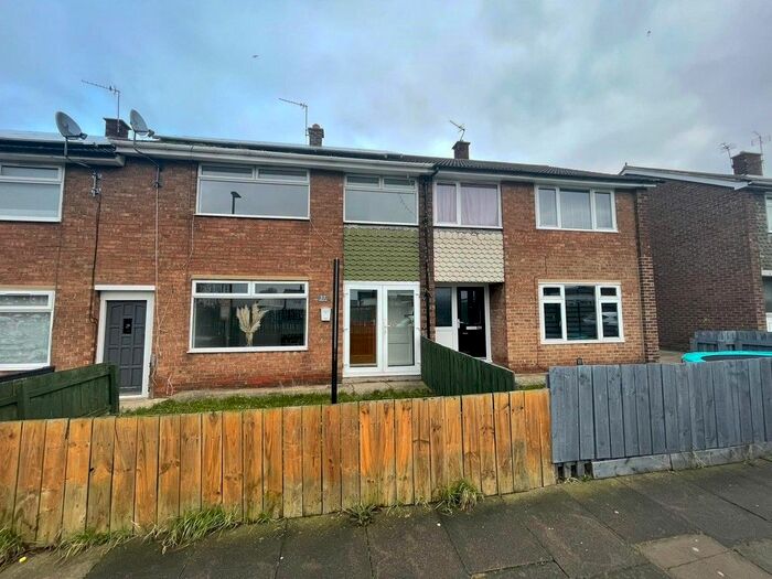 3 Bedroom Terraced House To Rent In Sandsend Road, Middlesbrough, TS6