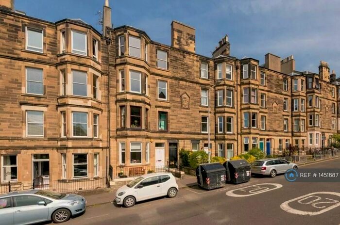 2 Bedroom Flat To Rent In Ashley Terrace, Edinburgh, EH11