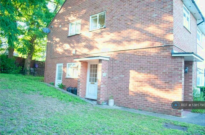 2 Bedroom Flat To Rent In Edgar Close, Swanley, BR8