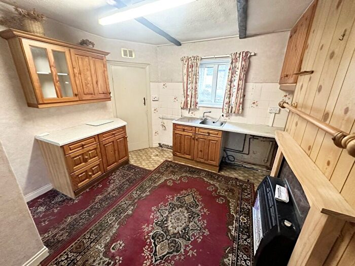 2 Bedroom Cottage For Sale In Smalewell Gardens, Pudsey, LS28