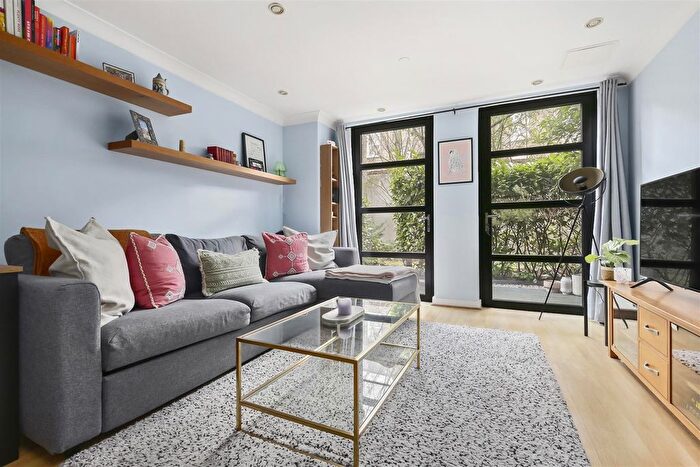 1 Bedroom Flat For Sale In Manor Gardens, Islington, N7
