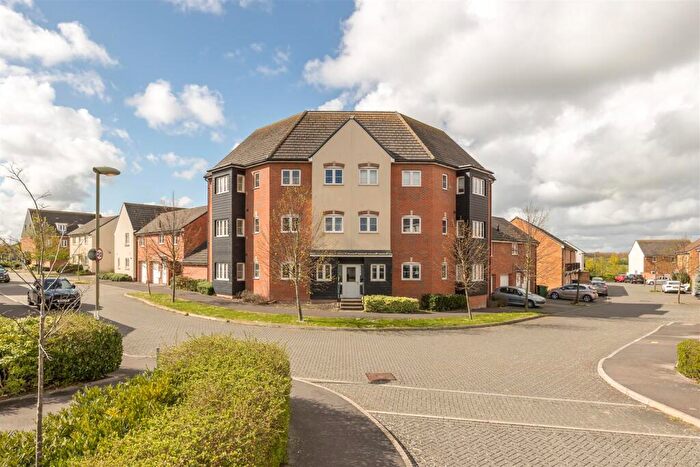 2 Bedroom Apartment For Sale In Elm Park, Didcot, OX11