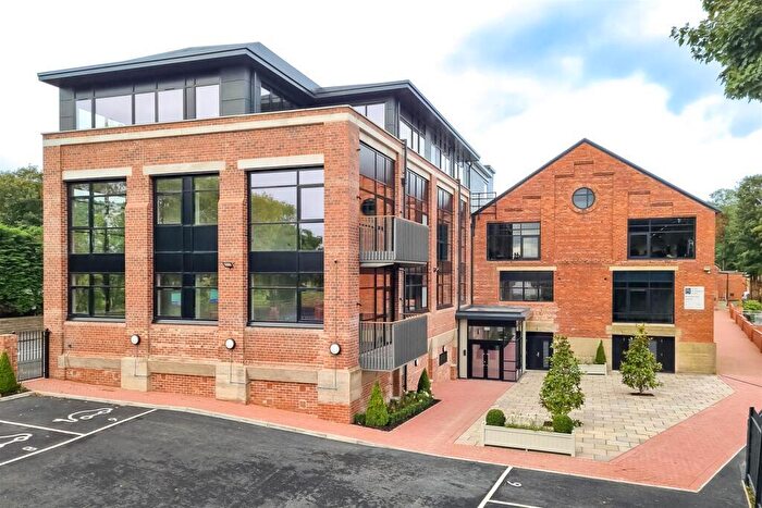 2 Bedroom Flat To Rent In Milthorp Apartments, Pool Road, Otley, Leeds, LS21