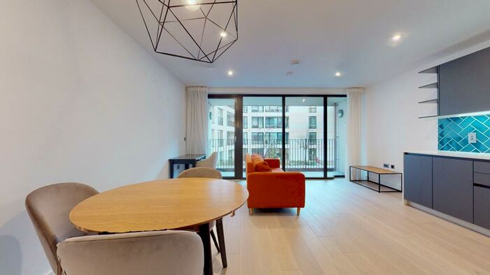 2 Bedroom Flat To Rent In Hackney Road, E2