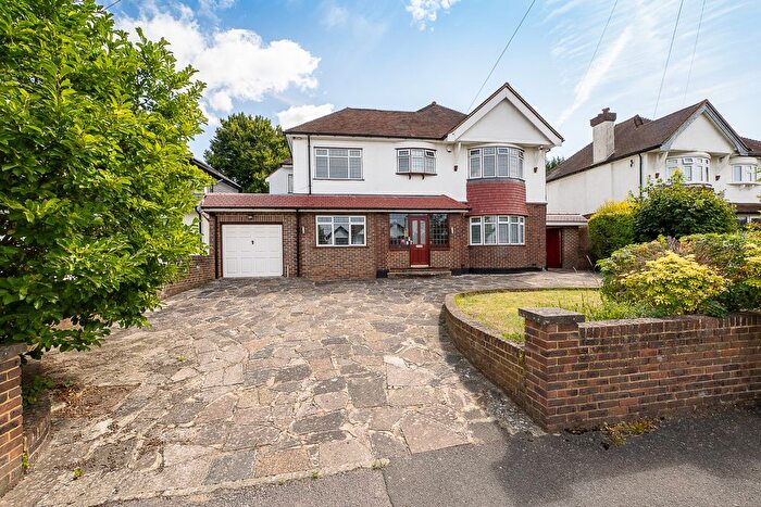 5 Bedroom Detached House To Rent In York Road, Cheam, Sutton, Surrey, SM2