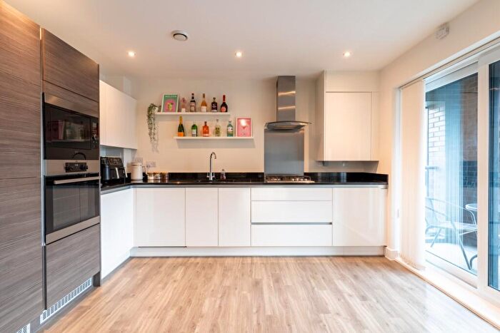 2 Bedroom Apartment For Sale In Mortimer Square, Weldon, Ebbsfleet Valley, Swanscombe, Kent, DA10
