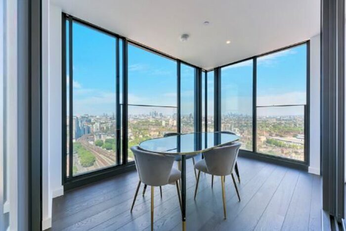 2 Bedroom Flat To Rent In Bondway, London, SW8