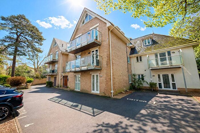 2 Bedroom Flat To Rent In Bournemouth Road, High Point, BH14