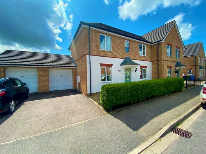 3 Bedroom Semi-Detached House To Rent In St Bedes Drive, Boston, PE21