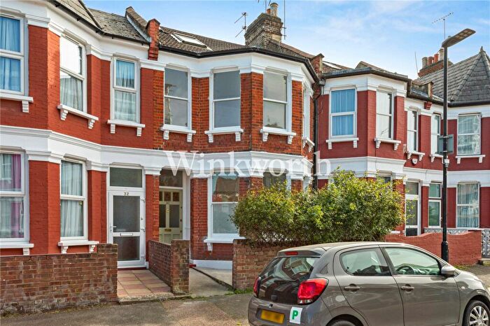 4 Bedroom Terraced House For Sale In Warham Road, London, N4
