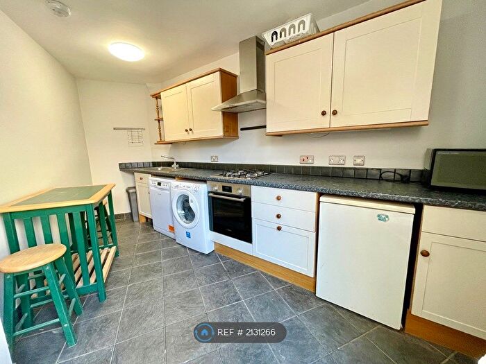 4 Bedroom Flat To Rent In Lower Redland Road, Bristol, BS6