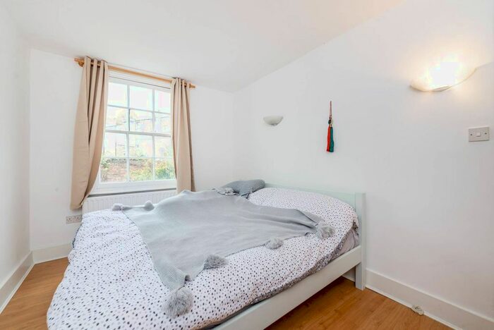 1 Bedroom Flat To Rent In Belsize Road, South Hampstead, London, NW6