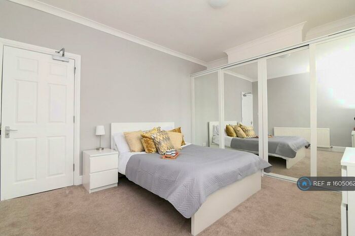 4 Bedroom Detached House To Rent In Poplar Road, Birmingham, B66