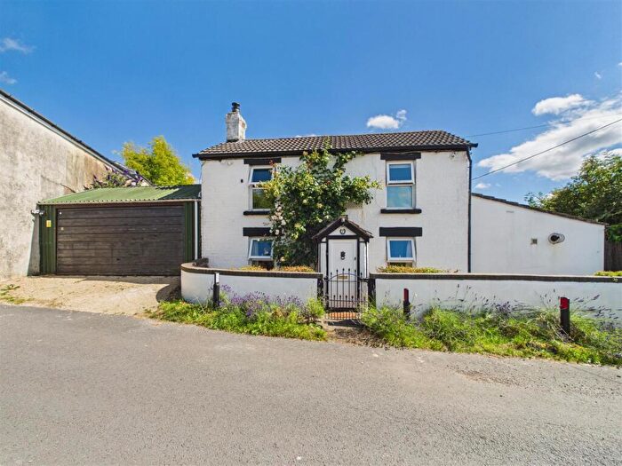 3 Bedroom Cottage For Sale In Seven Stars Road, Cinderford, GL14