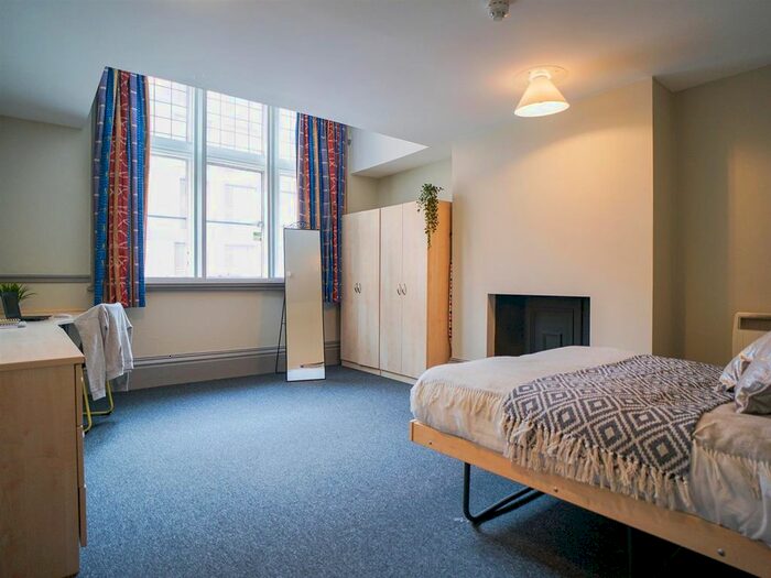 2 Bedroom Flat To Rent In Far Gosford Street, Coventry, CV1