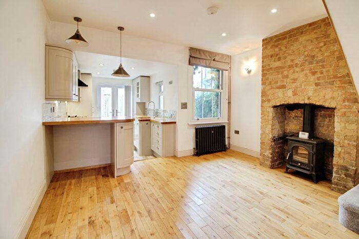 2 Bedroom Cottage To Rent In St. Neots Road, St. Neots, PE19