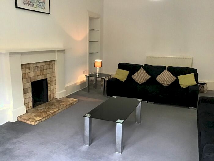 2 Bedroom Flat To Rent In Dowanside Road, West End, Glasgow, G12