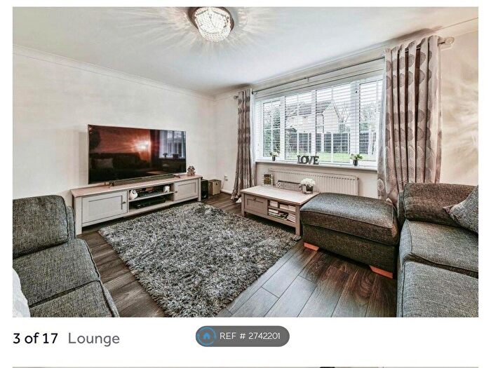 5 Bedroom End Terrace House To Rent In Jackdaw Close, Stevenage, SG2