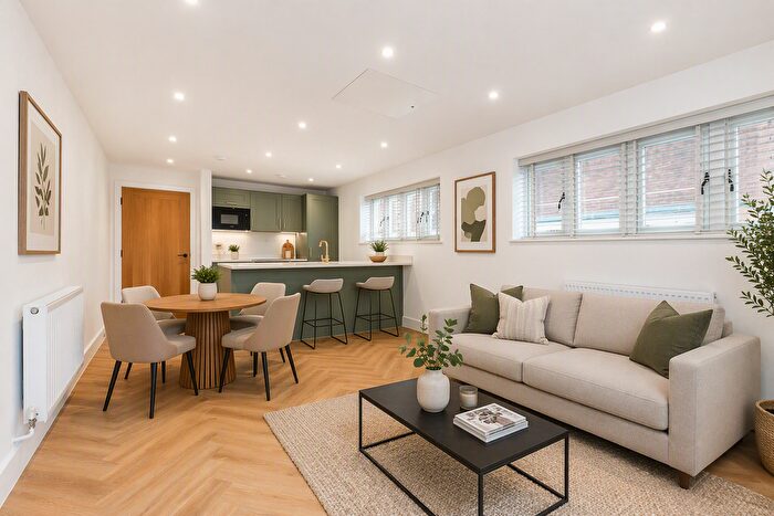 2 Bedroom Flat For Sale In Duplex Apartment, Cranbrook High Street, Kent, TN17