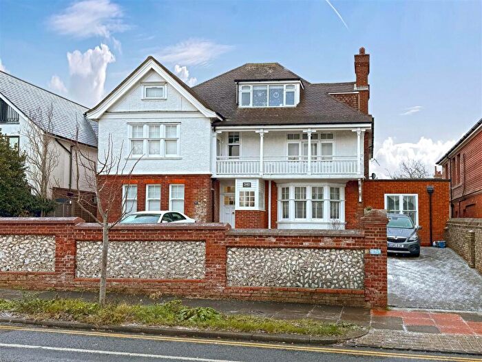 2 Bedroom Flat To Rent In Dyke Road, Brighton, BN1