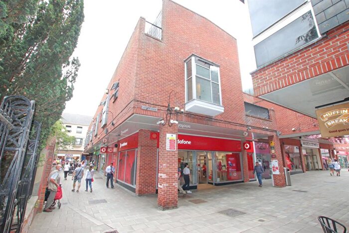 1 Bedroom Flat To Rent In Trinity Square, Colchester, CO1