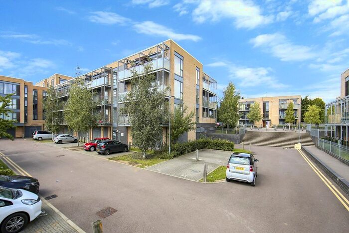 1 Bedroom Flat To Rent In Goddard Drive, Bushey, WD23