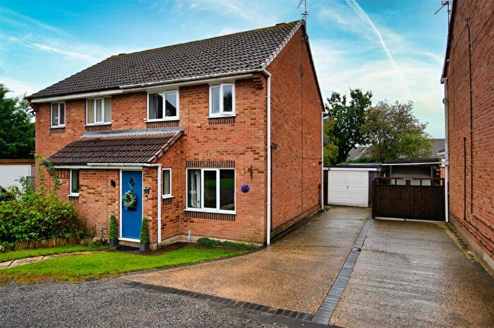 3 Bedroom Semi-Detached House For Sale In Hallam Way, West Hallam, Ilkeston, DE7