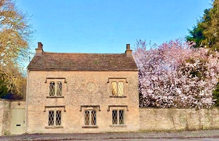 3 Bedroom Detached House For Sale In Avening, Gloucestershire, GL8