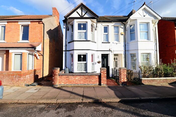3 Bedroom Semi-Detached House For Sale In Windsor Street, Bletchley, Milton Keynes, MK2