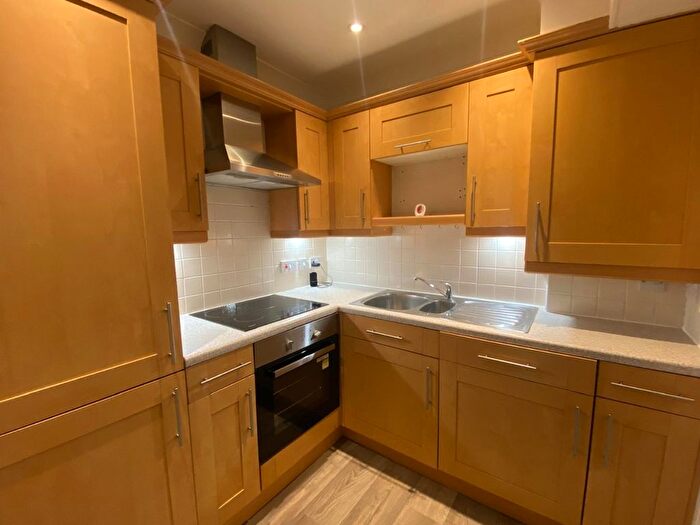 2 Bedroom Flat To Rent In Pleasant Row, Gillingham, Kent, ME7