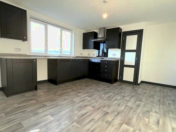 3 Bedroom Flat To Rent In Damacre Road, Brechin, DD9