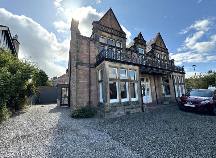 3 Bedroom Semi-Detached House For Sale In Abertarff Road, Inverness, IV2