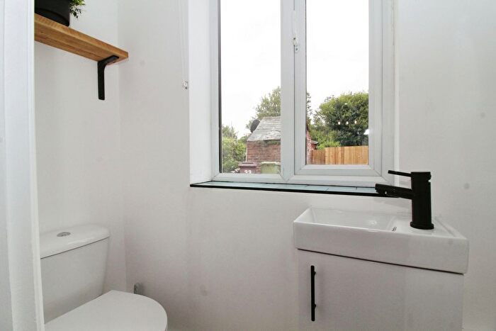 3 Bedroom Terraced House For Sale In Gray Street, Clowne, Chesterfield, S43
