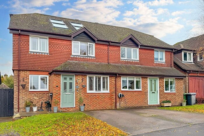 4 Bedroom Semi Detached House For Sale In Oak Hill, Alresford, SO24